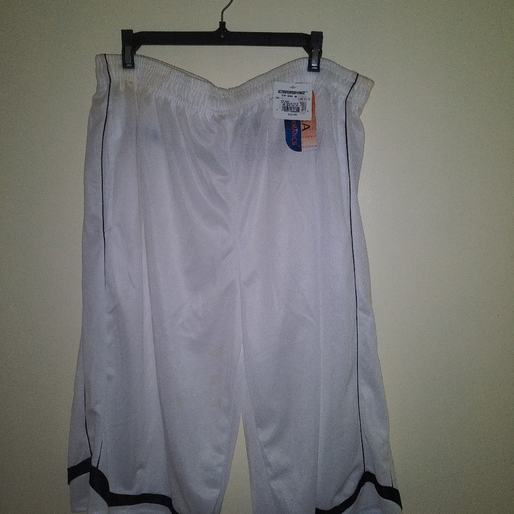 Ultra performance men's short